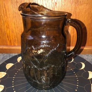 Anchor Hocking Sherwood Spicy Brown Pitcher 74oz